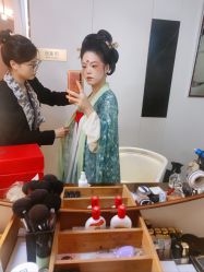-盘子女人坊古装写真摄影(厦门总店)