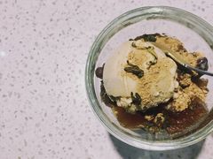 黑糖焙茶冰淇凌-半山腰·云南菜(侨福芳草地店)