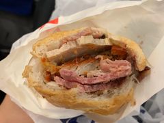 -Bánh Mì Huynh Hoa