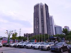 -红星美凯龙（金桥商场店）-地上停车场