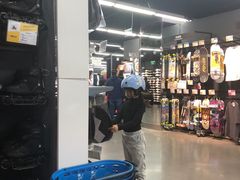 -迪卡侬(西三旗店)