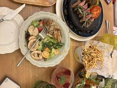 -秘密旅行Bonjour(黑金冠 江南西店)