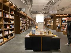 -茑屋书店(天目里店)