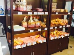 -红宝石·鲜奶小方·海派西点房(南丹店)