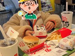 -麦当劳(新世纪环球中心店)