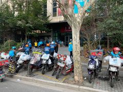 -盒马鲜生(宝地店)