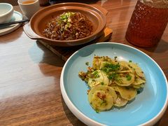 -有红鸡毛店·川菜(建设路店)