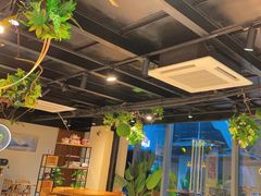 -臻鲜燕海鲜融合餐厅(金陵style店)