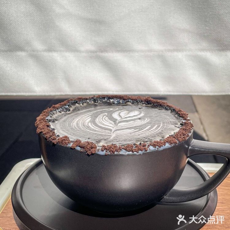 什么咖啡店路过的人都忍不住看两眼‼️