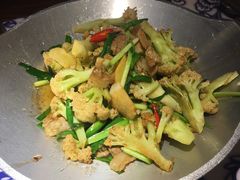 干锅有机花菜-卢大鲜鱼头捞饭(美利广场店)