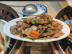 -郭巨人农家食堂(南部商务区店)