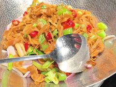 -东口码头·烧鸽子·鱼头泡饼·地方菜(金鹰悦城店)