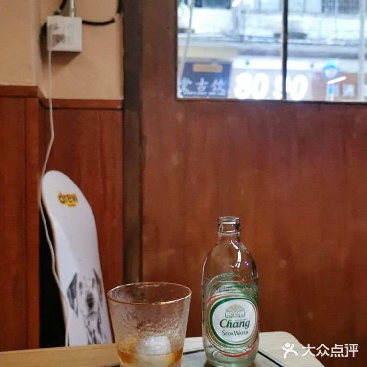 藏在居民楼下的6号咖啡店