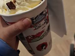 -茶颜悦色(金茂览秀城LG层外街店)