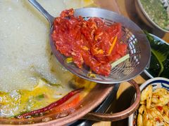 -洱火云南酸菜牛肉火锅(石景山当代商城店)