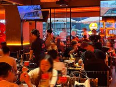 -何师烧烤Pro ·江湖川菜·小龙虾·精酿(太古里旗舰店)