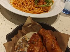 -必胜客(WOW中心城店)