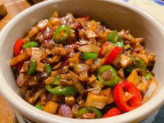 传统黑三剁配薄饼-雀舞云南菜(天津天河城购物中心店)