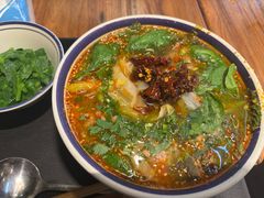 招牌生烫牛肉米线-云阿蛮云南生烫牛肉米线(奉贤路店)