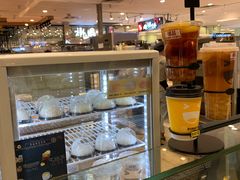 面包甜点陈列柜-芳叔(东方宝泰店)