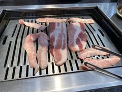-臻牛烤肉