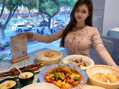 -巴扎美食·新疆菜·西域歌舞表演餐厅(新疆大厦店)