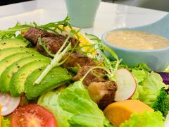 黑松露牛油果蔬菜沙拉-丽莎沙拉轻食餐厅(国贸店)