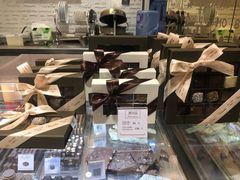 -VENCHI 闻绮(北京国贸商城店)