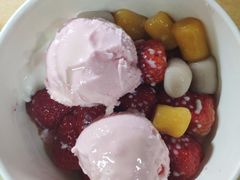 芋见草莓冰沙-鲜芋仙(群光广场店)