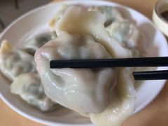 -乡府肉丁水饺(环山路店)