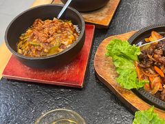 -臻牛烤肉