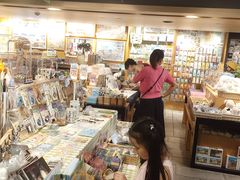 -猫的天空之城概念书店(苏州诚品店)