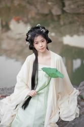 点击看大图 -烟雨江南汉服体验馆