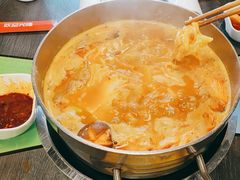 -四季喧黔味豆米火锅(万达广场店)