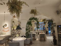 -春树下·树屋花房西餐厅(罍街AS1980店)