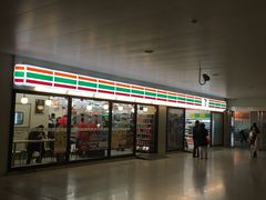 -711便利店(黄岛青医店)