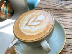 玉桂澳白-84那年咖啡馆(李沧万达店)