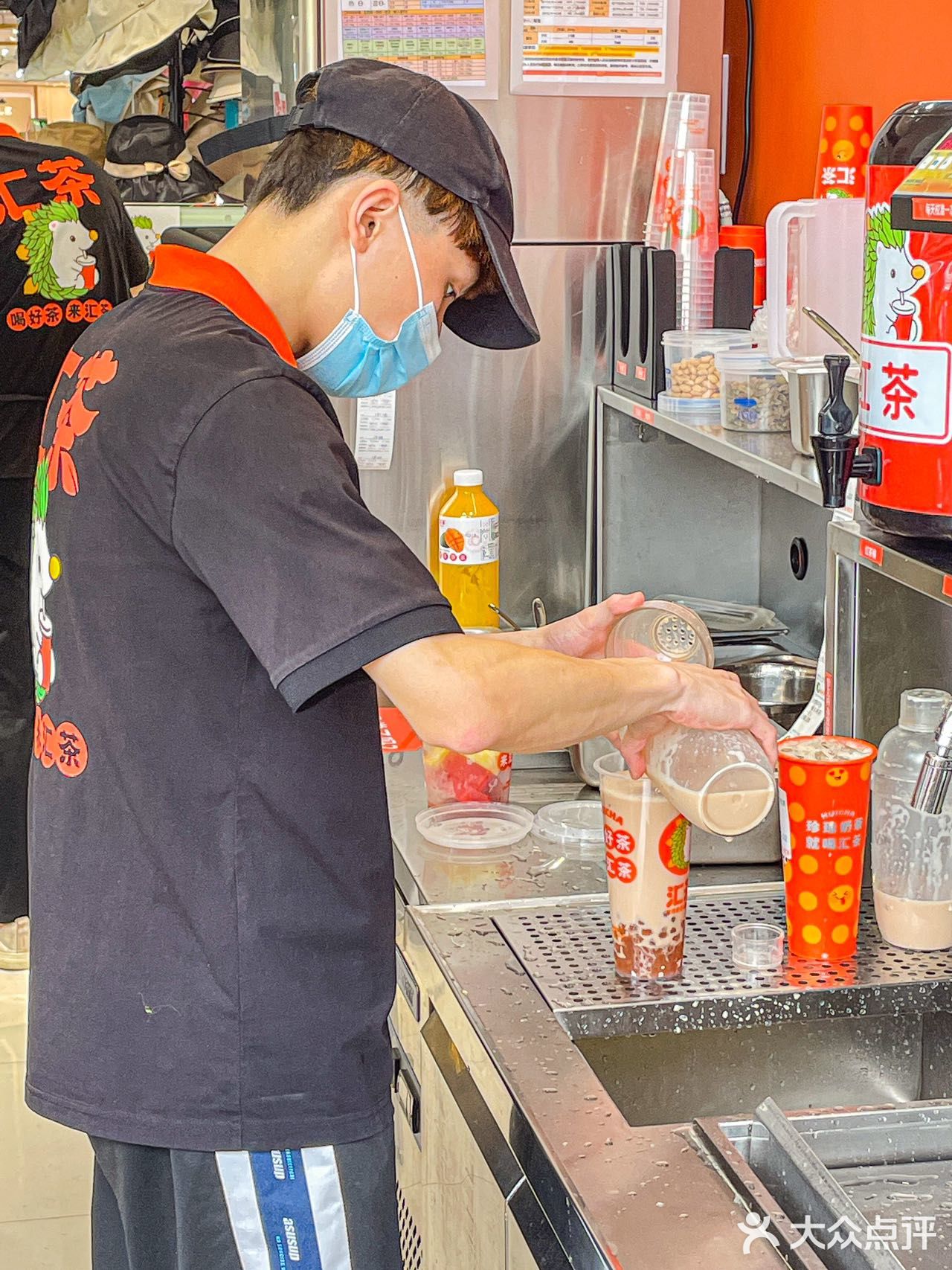 真是离了个大谱，这奶茶真的好喝到爆炸