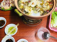 -威邵鸡煲(西华路总店)