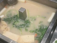 -皇城老妈·大连海鲜火锅(港湾店)