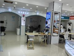 -现代眼镜批发城(台东三路店)