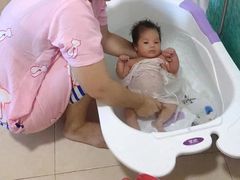 -臻爱住家月嫂育儿嫂(万达店)