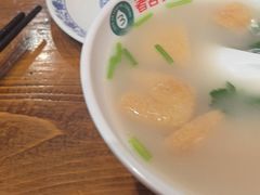 -老天桥酱肉烧饼夹肘子(天桥店)