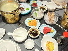 -半岛翡丽海鲜自助餐厅(观风亭店)