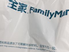 -全家便利店(东直门店)