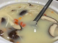 -赶海部落海鲜城(海阳路店)