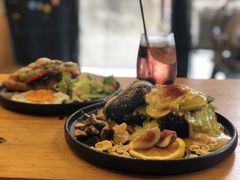 牛油果墨鱼贝果-251#coffee roasters(沿河东路店)