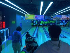 -世代星球·保龄球·镭战真人CS·团建(杨浦店)