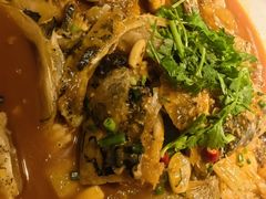 -魏铭鱼头捞饭(晋阳路店)