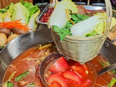 -王奋斗贵州酸汤牛肉火锅